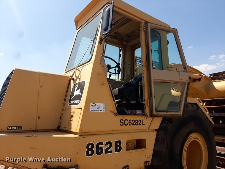 image for item DO3107 1994 John Deere 862B  elevating scraper