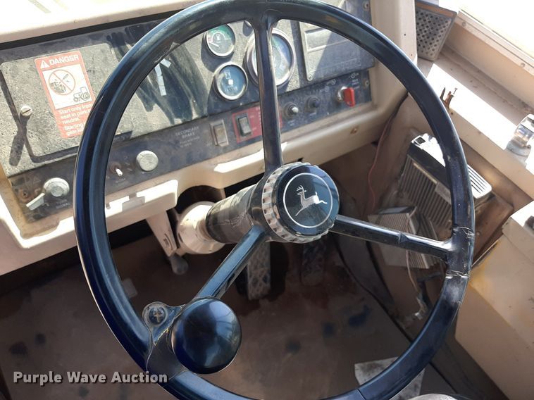 image for item DO3107 1994 John Deere 862B  elevating scraper