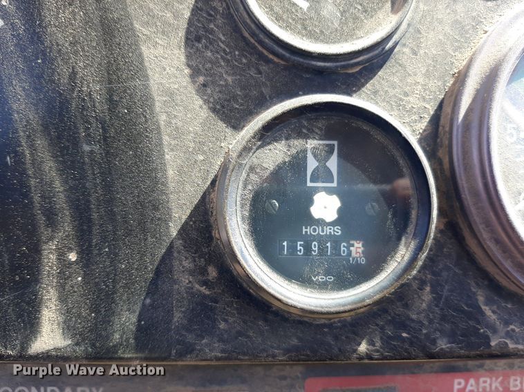 image for item DO3107 1994 John Deere 862B  elevating scraper