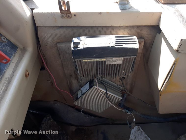 image for item DO3107 1994 John Deere 862B  elevating scraper