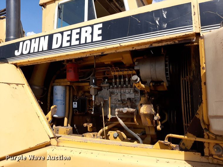 image for item DO3107 1994 John Deere 862B  elevating scraper