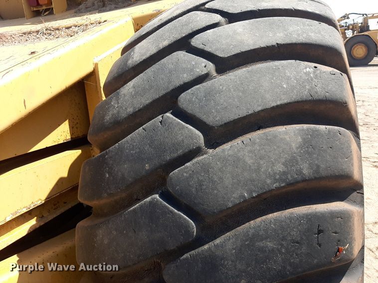 image for item DO3107 1994 John Deere 862B  elevating scraper