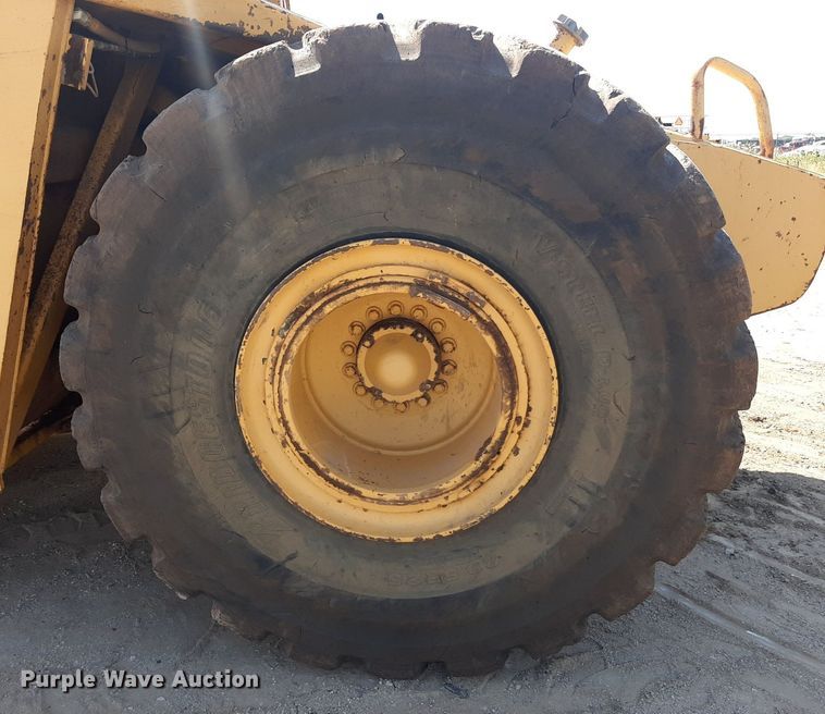 image for item DO3107 1994 John Deere 862B  elevating scraper