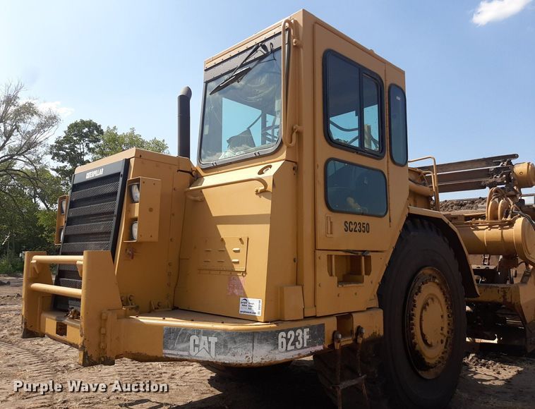 image for item DO3108 1998 Caterpillar 623F  elevating scraper