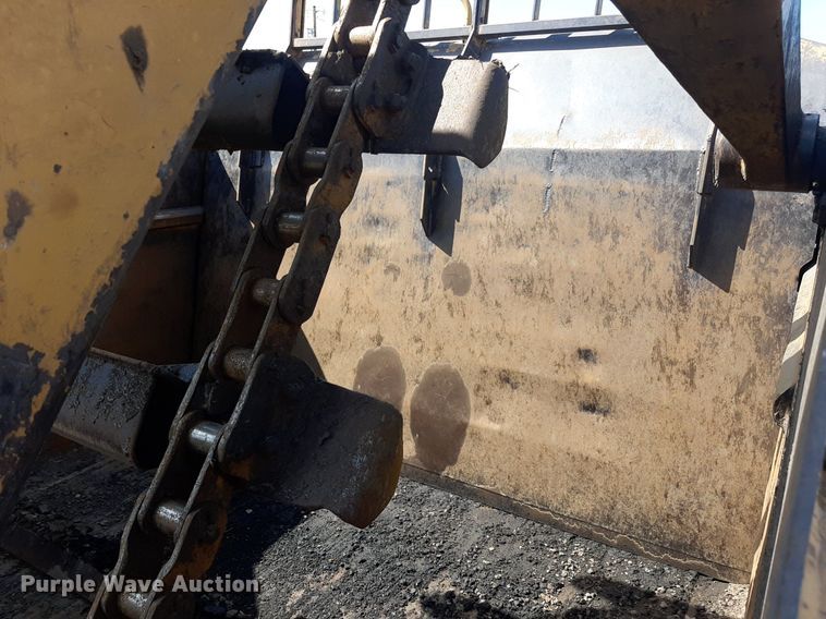 image for item DO3108 1998 Caterpillar 623F  elevating scraper