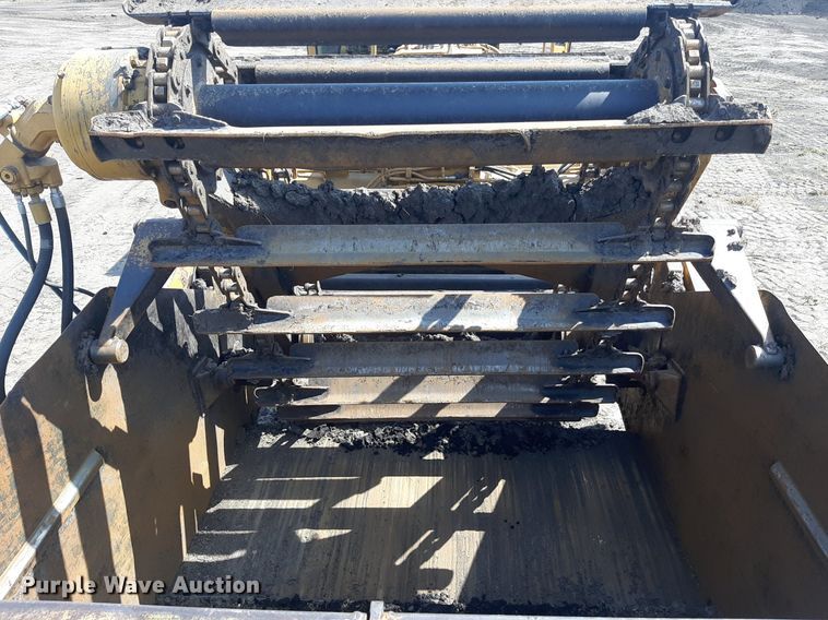 image for item DO3108 1998 Caterpillar 623F  elevating scraper