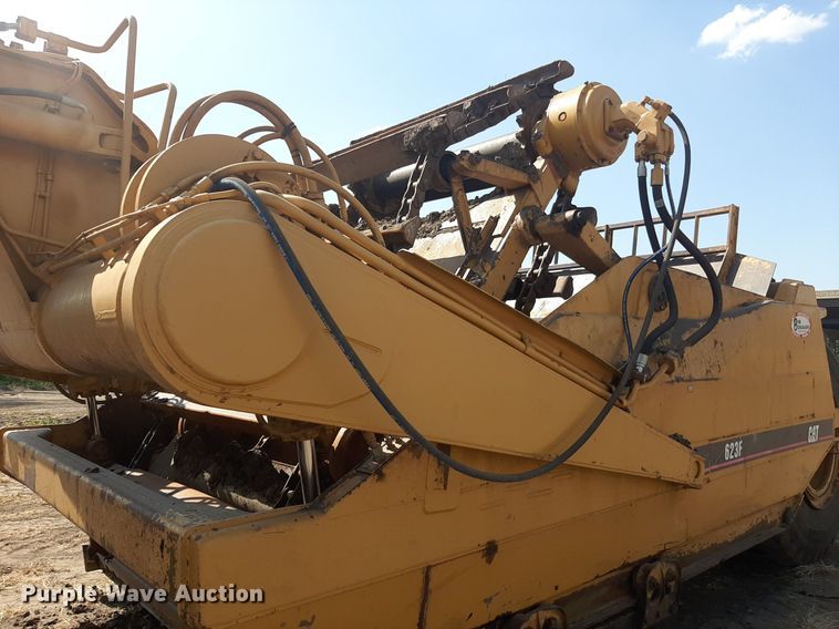 image for item DO3108 1998 Caterpillar 623F  elevating scraper