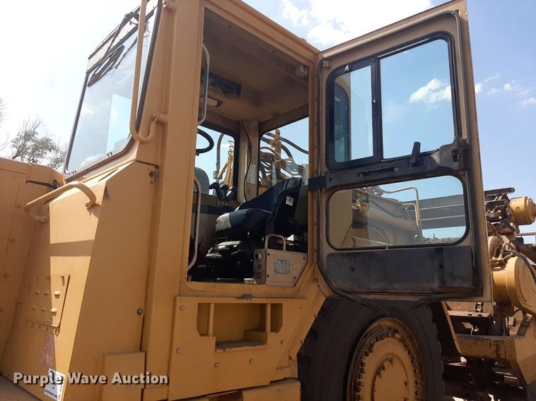 image for item DO3108 1998 Caterpillar 623F  elevating scraper