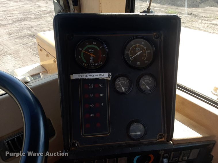 image for item DO3108 1998 Caterpillar 623F  elevating scraper