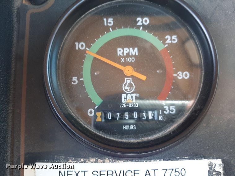 image for item DO3108 1998 Caterpillar 623F  elevating scraper