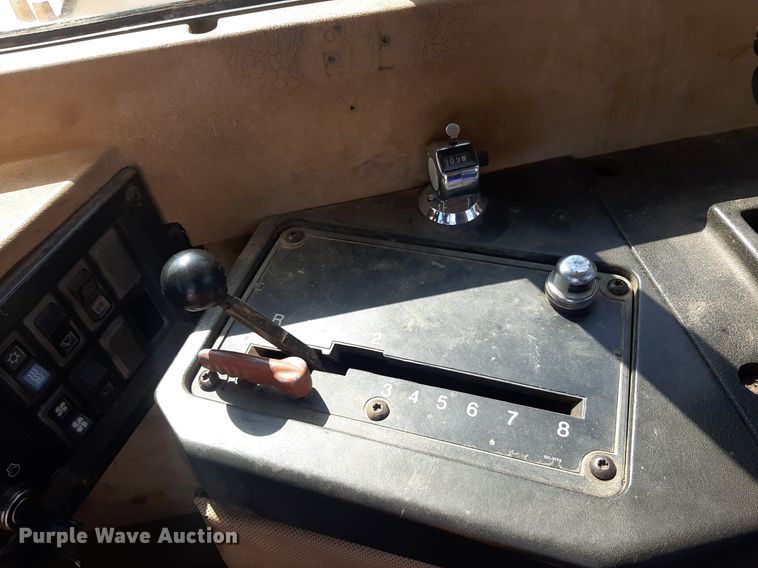 image for item DO3108 1998 Caterpillar 623F  elevating scraper