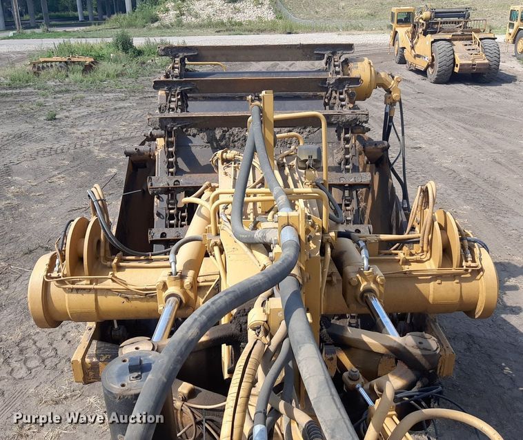 image for item DO3108 1998 Caterpillar 623F  elevating scraper