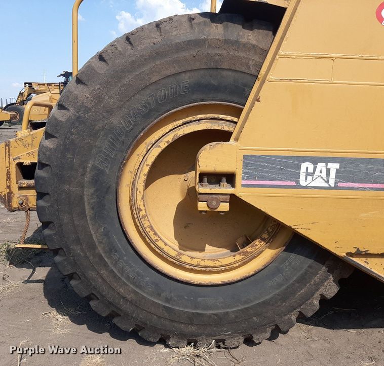 image for item DO3108 1998 Caterpillar 623F  elevating scraper