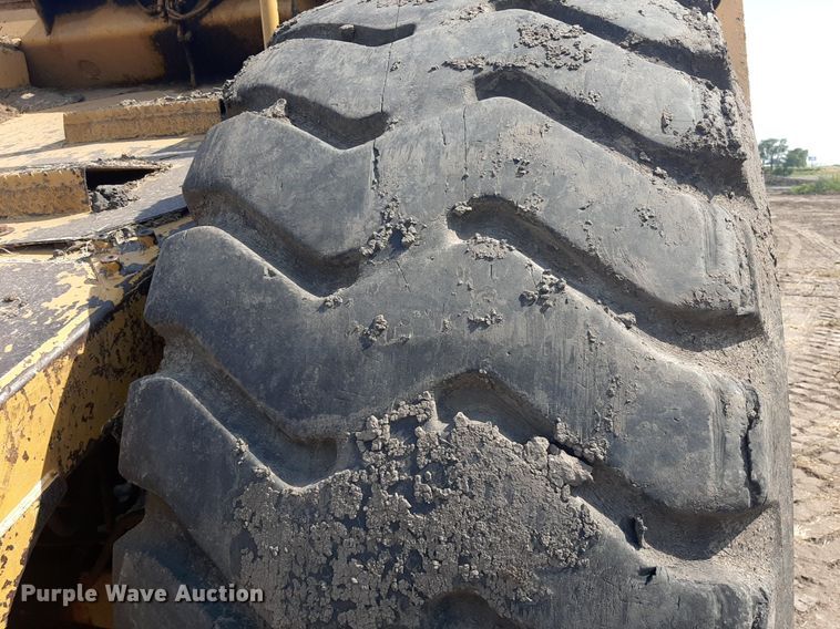 image for item DO3108 1998 Caterpillar 623F  elevating scraper