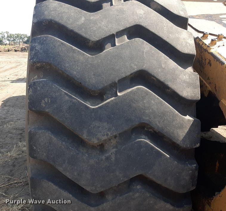 image for item DO3108 1998 Caterpillar 623F  elevating scraper