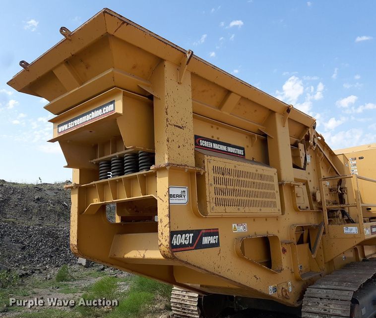 image for item DO3114 Screen Machine Industries 4043T  crusher