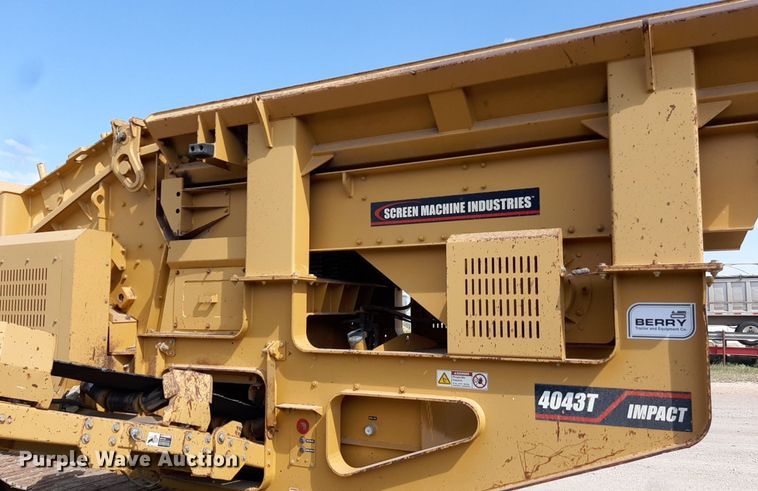 image for item DO3114 Screen Machine Industries 4043T  crusher