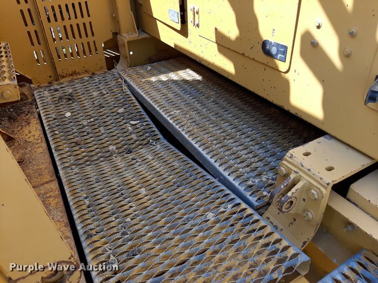 image for item DO3114 Screen Machine Industries 4043T  crusher