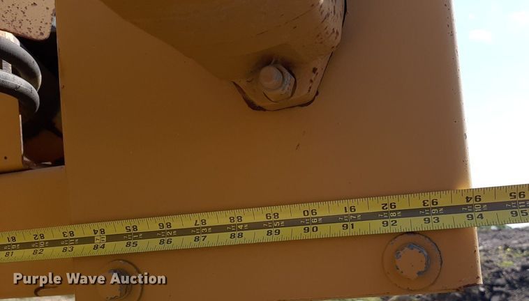 image for item DO3114 Screen Machine Industries 4043T  crusher