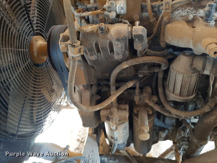 image for item DO3114 Screen Machine Industries 4043T  crusher