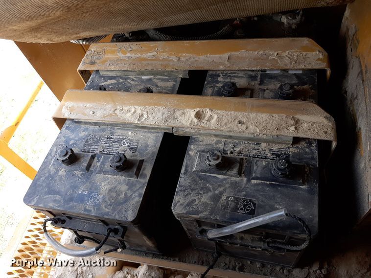 image for item DO3114 Screen Machine Industries 4043T  crusher