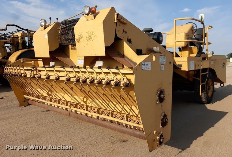 image for item DO3119 Etnyre FWD  chip spreader