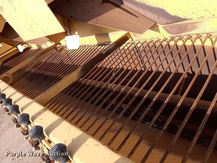 image for item DO3119 Etnyre FWD  chip spreader