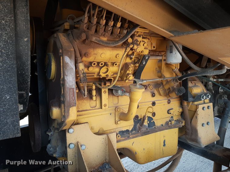 image for item DO3119 Etnyre FWD  chip spreader