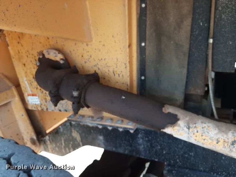 image for item DO3119 Etnyre FWD  chip spreader