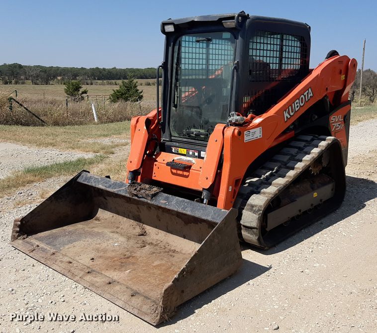 image for item DO3135 2017 Kubota SVL75-2  tracked skid steer loader