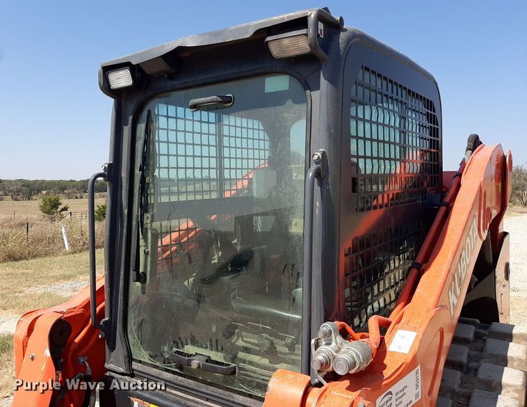 image for item DO3135 2017 Kubota SVL75-2  tracked skid steer loader