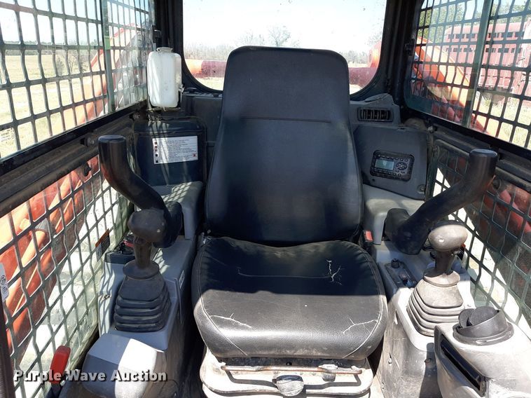 image for item DO3135 2017 Kubota SVL75-2  tracked skid steer loader