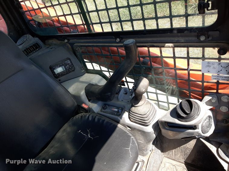 image for item DO3135 2017 Kubota SVL75-2  tracked skid steer loader