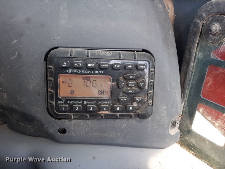 image for item DO3135 2017 Kubota SVL75-2  tracked skid steer loader