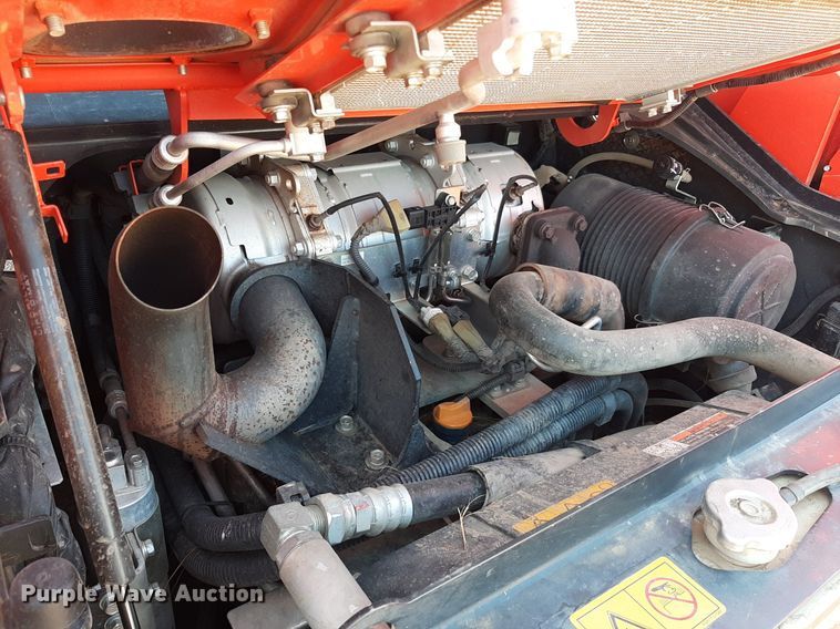 image for item DO3135 2017 Kubota SVL75-2  tracked skid steer loader