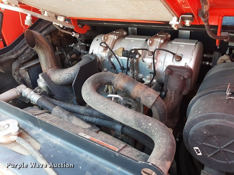 image for item DO3135 2017 Kubota SVL75-2  tracked skid steer loader