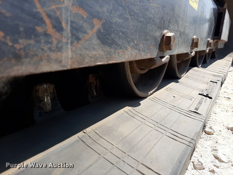 image for item DO3135 2017 Kubota SVL75-2  tracked skid steer loader