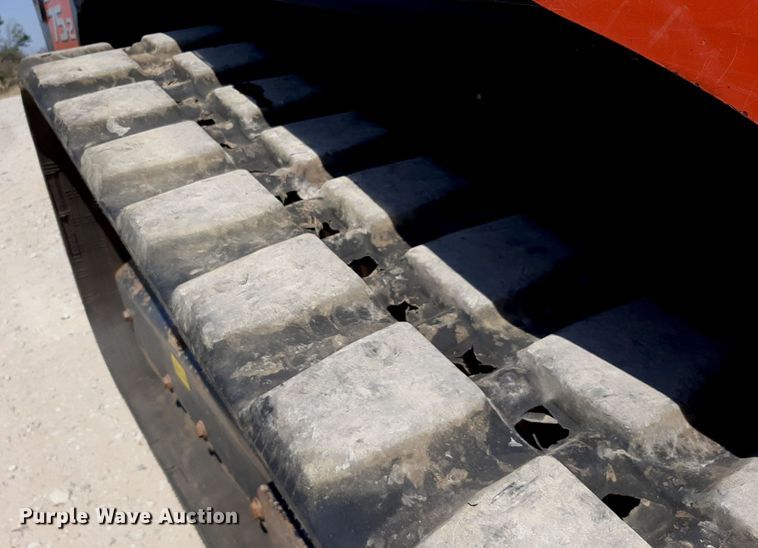 image for item DO3135 2017 Kubota SVL75-2  tracked skid steer loader