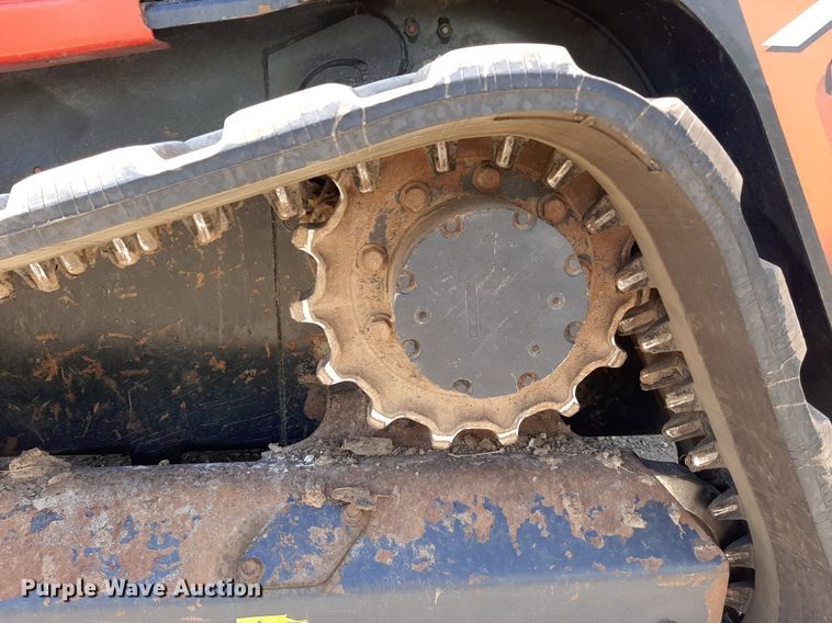 image for item DO3135 2017 Kubota SVL75-2  tracked skid steer loader