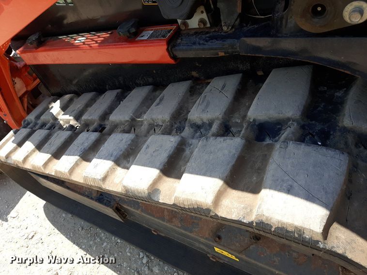 image for item DO3135 2017 Kubota SVL75-2  tracked skid steer loader