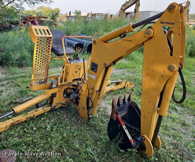 image for item DP2364 2009 Vermeer B750  backhoe attachment