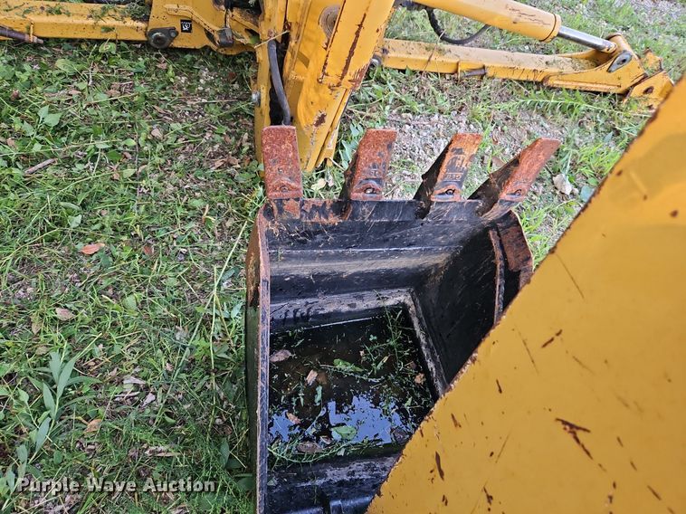 image for item DP2364 2009 Vermeer B750  backhoe attachment