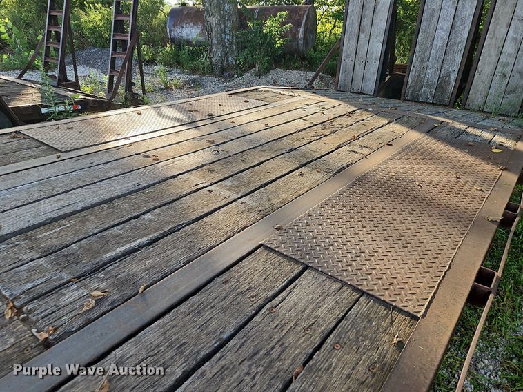 image for item DP2366 2005 Pro-Trak  equipment trailer