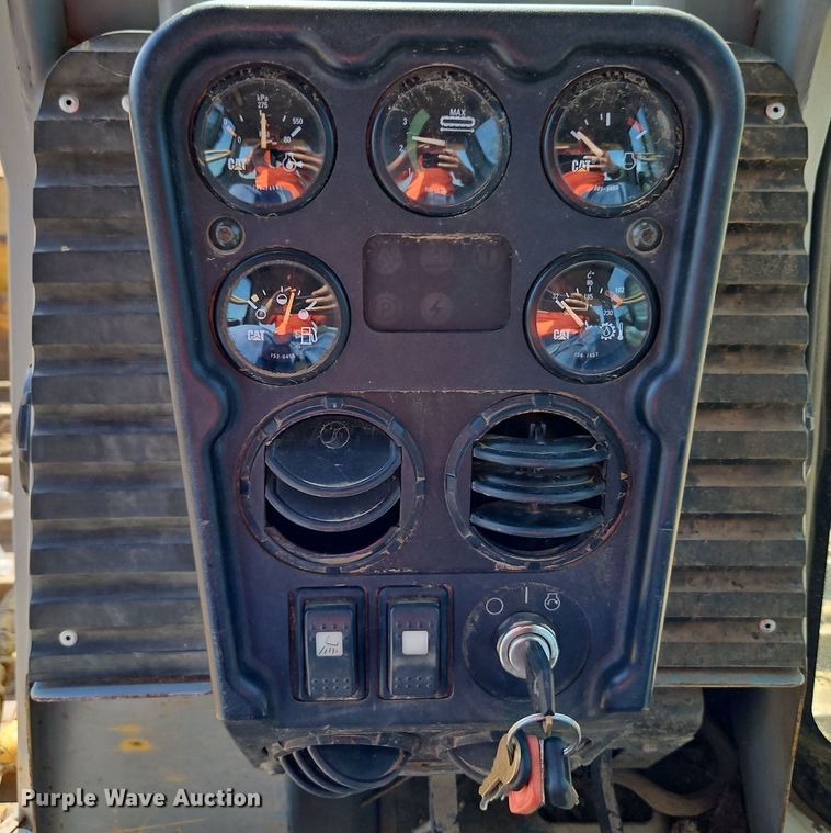 image for item DP2367 2003 Caterpillar D5G LGP  dozer