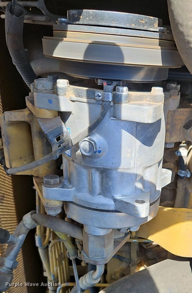 image for item DP2367 2003 Caterpillar D5G LGP  dozer