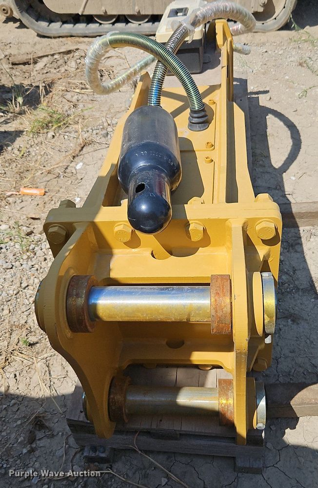 image for item DP2377 2022 Jisan JSB800  hydraulic breaker