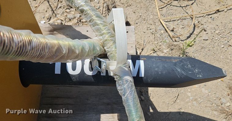 image for item DP2377 2022 Jisan JSB800  hydraulic breaker