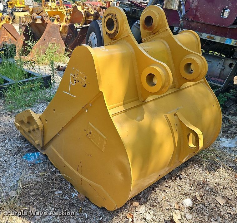 image for item DP2378 Caterpillar  48" W bucket