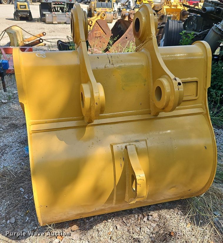 image for item DP2378 Caterpillar  48" W bucket