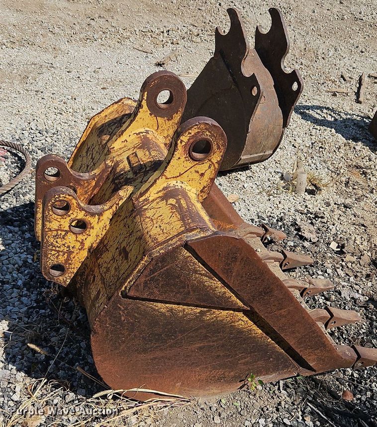 image for item DP2379 30" W backhoe bucket